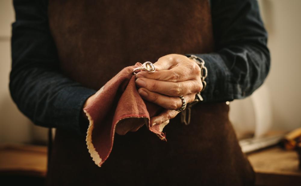 Artisan bijoutier à Sens